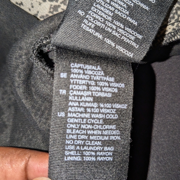 & Other Stories Snake Print Midi Skirt Size 6 $89 - Picture 9 of 9